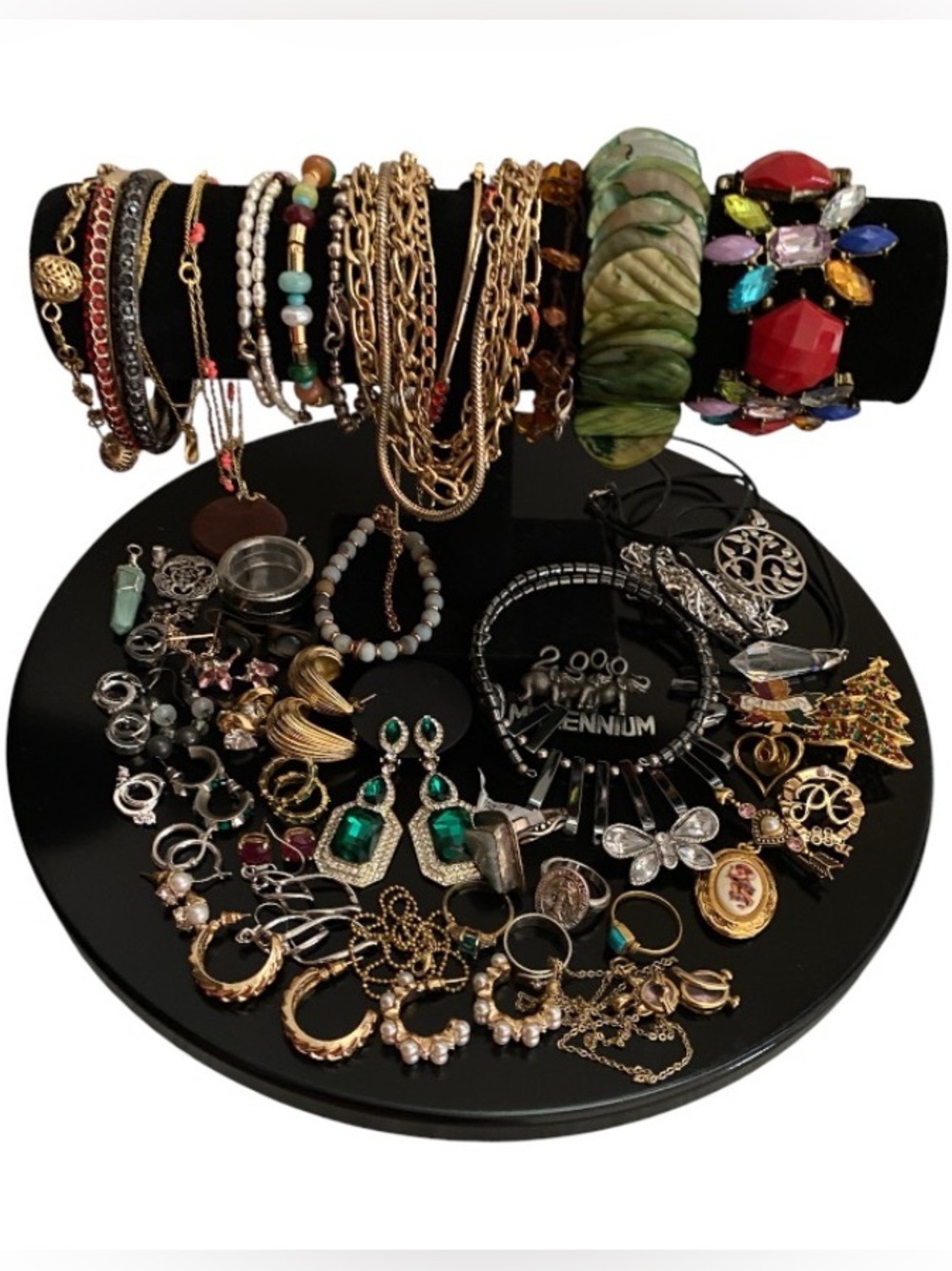 75 piece mixed jewelry lot(RESERVED) - Picture 4 of 4